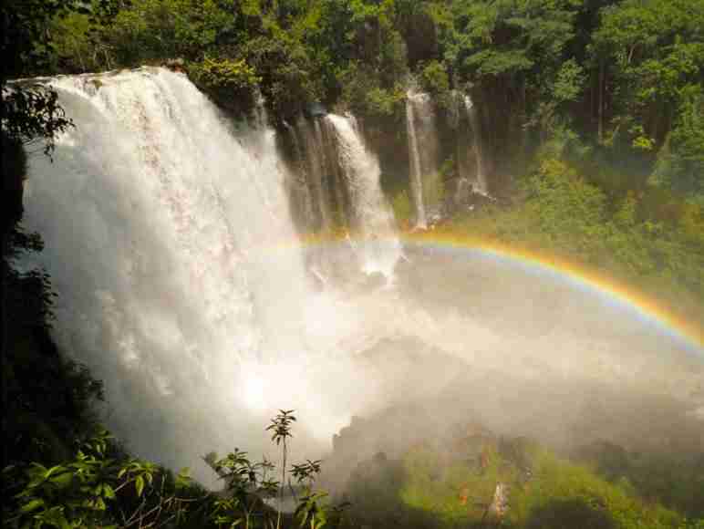 Cachoeira do Acaba Vida